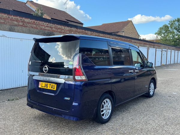 Used Nissan Serena 2025 for sale - 75755822: Photo 4