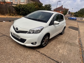 Used Toyota Yaris 2012 for sale - 79542843: Photo