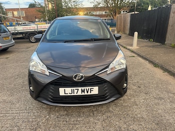 Used Toyota Yaris 2017 for sale - 75413301: Photo