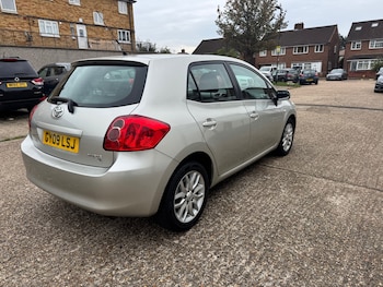 Used Toyota Auris 2009 for sale - 76317515: Photo 4