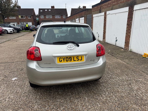 Used Toyota Auris 2009 for sale - 76317515: Photo 6