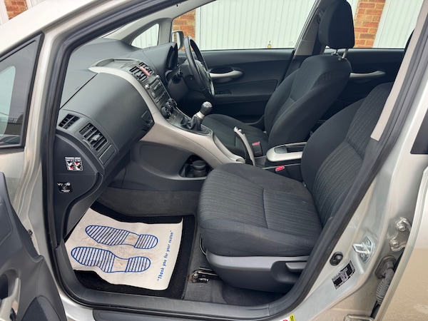 Used Toyota Auris 2009 for sale - 76317515: Photo 8