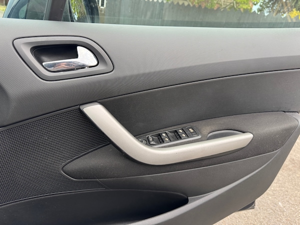 Used Peugeot 308 2009 for sale - 75550532: Photo 12