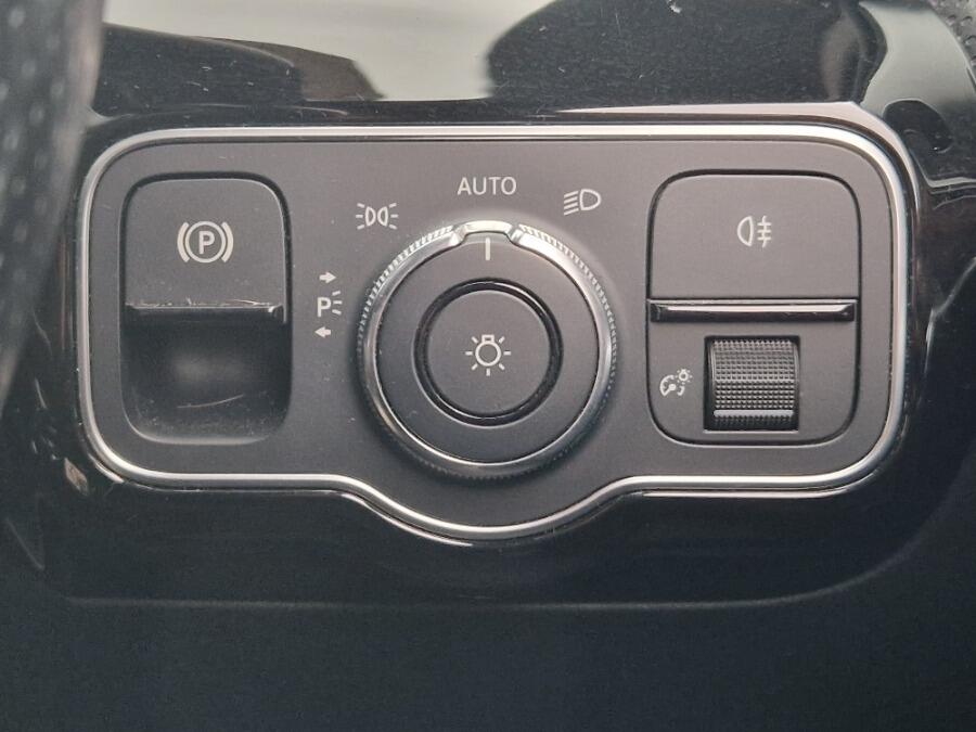 Used Mercedes-Benz A-Class 2018 for sale - 76423263: Photo 53