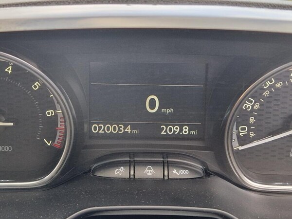 Used Peugeot 2008 2019 for sale - 76226327: Photo 27