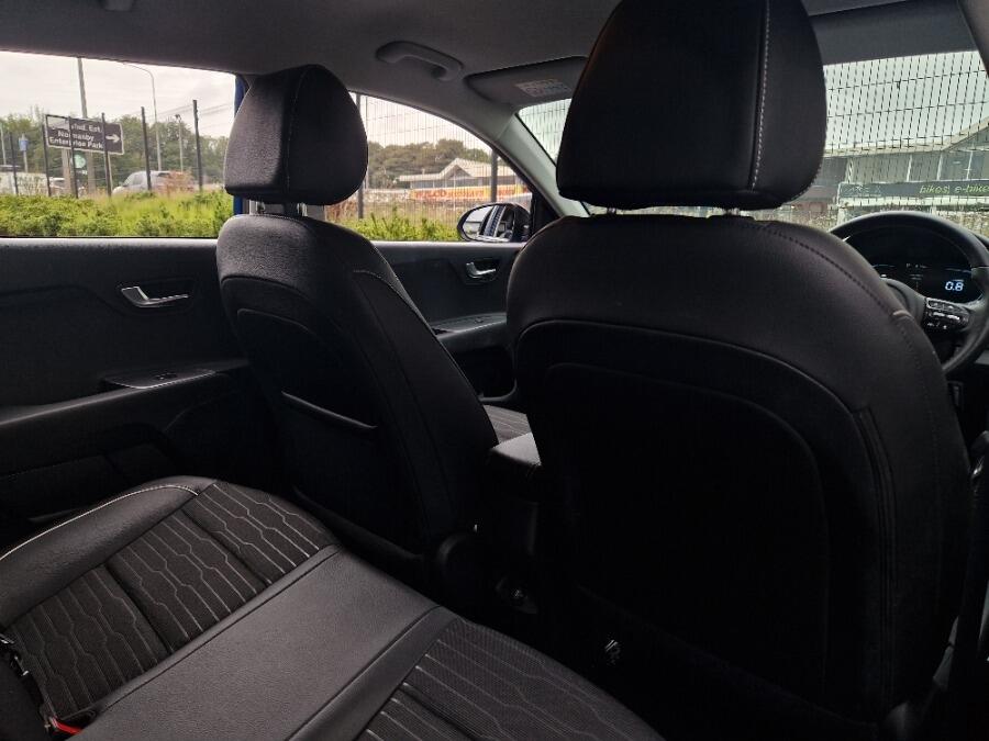 Used Kia Stonic 2023 for sale - 76108643: Photo 10