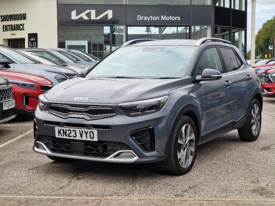 Used Kia Stonic 2023 for sale - 76108643: Photo 2