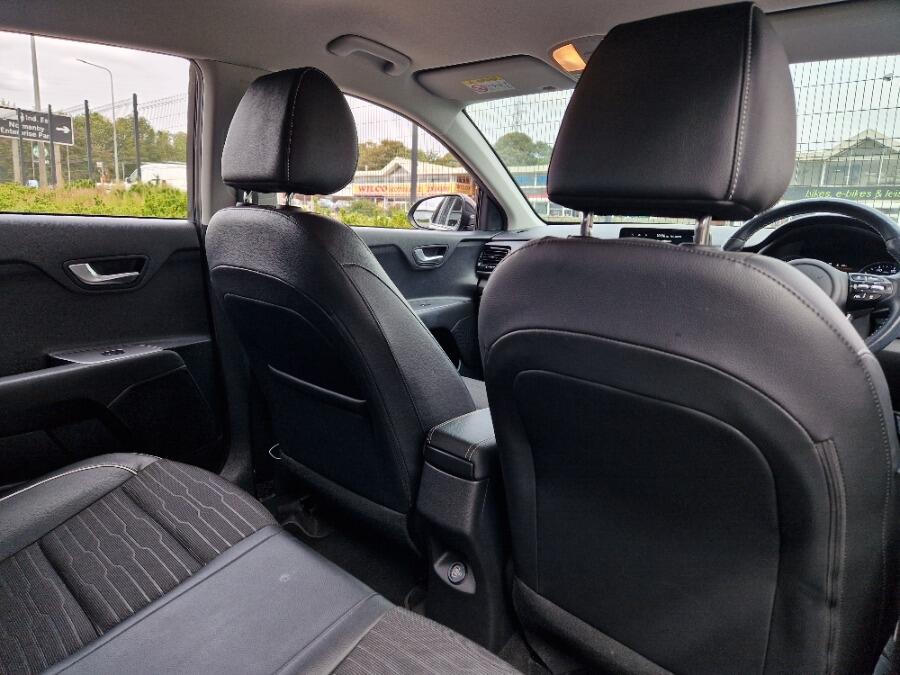 Used Kia Stonic 2023 for sale - 76108643: Photo 73