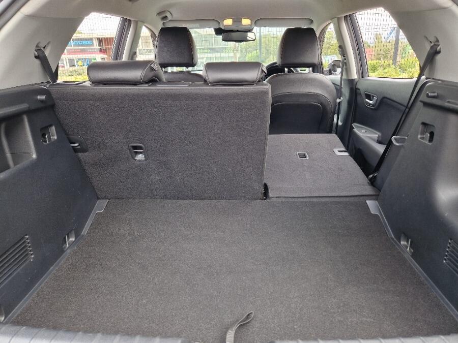 Used Kia Stonic 2023 for sale - 76108643: Photo 77