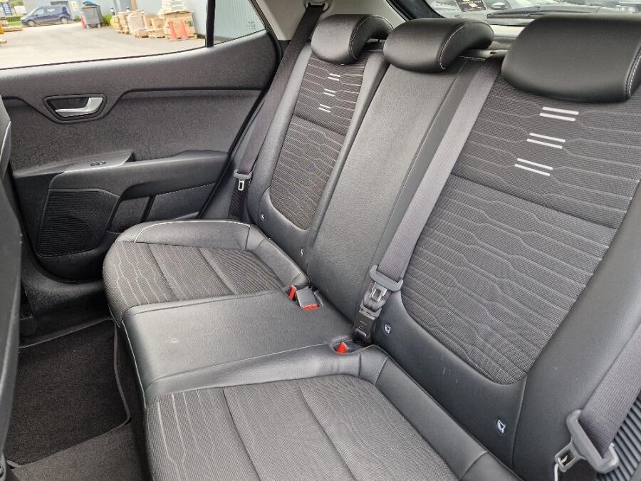 Used Kia Stonic 2023 for sale - 76108643: Photo 81