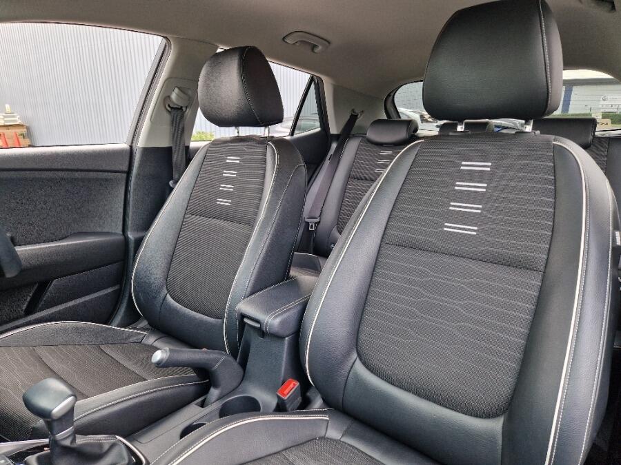 Used Kia Stonic 2023 for sale - 76108643: Photo 84