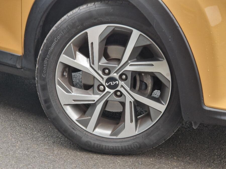 Used Kia Stonic 2023 for sale - 76247680: Photo 34