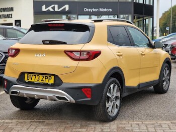 Used Kia Stonic 2023 for sale - 76247680: Photo