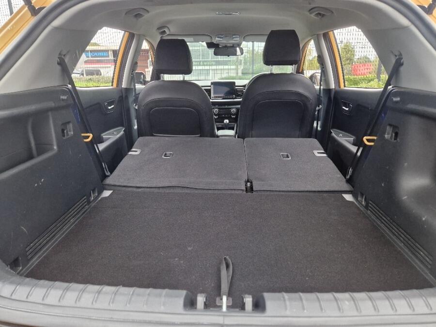 Used Kia Stonic 2023 for sale - 76247680: Photo 57