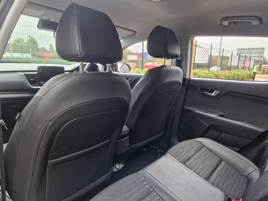 Used Kia Stonic 2023 for sale - 76247680: Photo 59