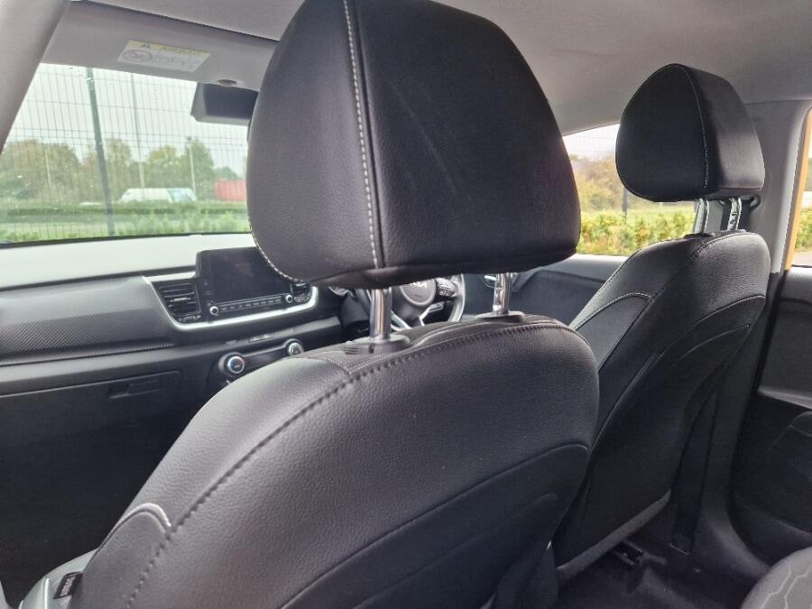 Used Kia Stonic 2023 for sale - 76247680: Photo 61