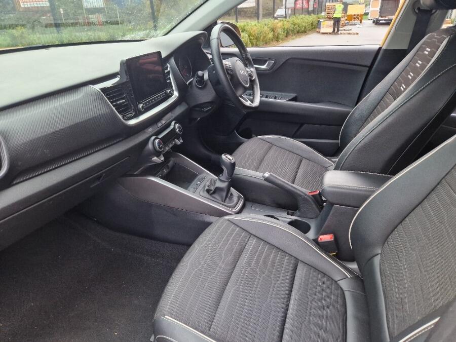 Used Kia Stonic 2023 for sale - 76247680: Photo 63