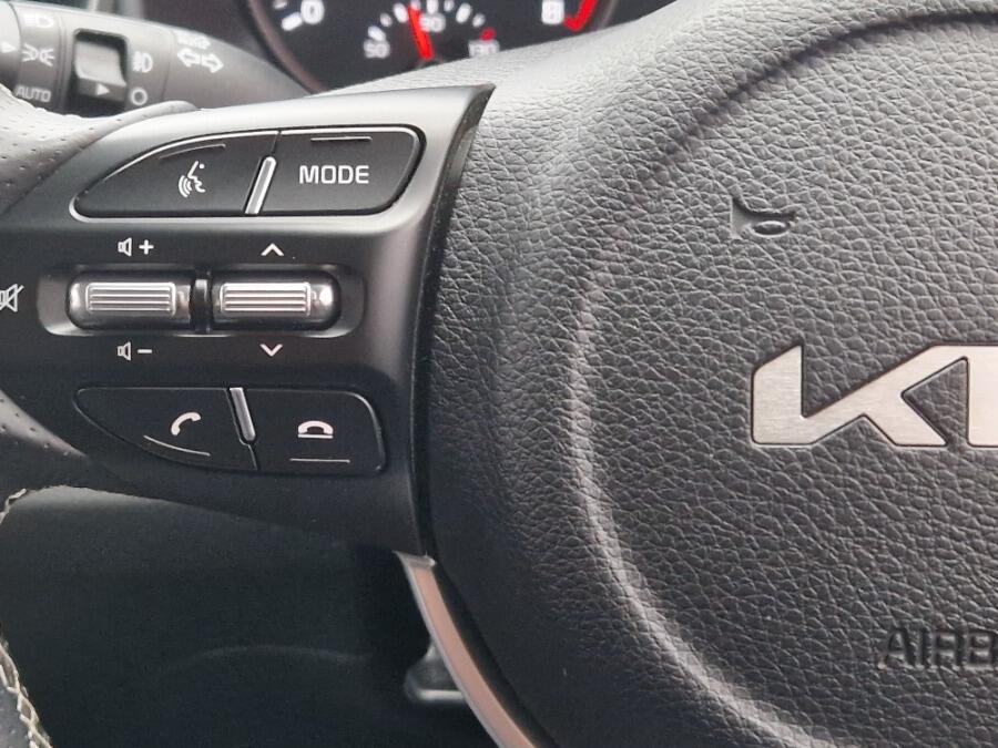 Used Kia Stonic 2023 for sale - 76247680: Photo 77