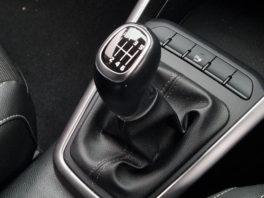 Used Kia Stonic 2023 for sale - 76247680: Photo 82