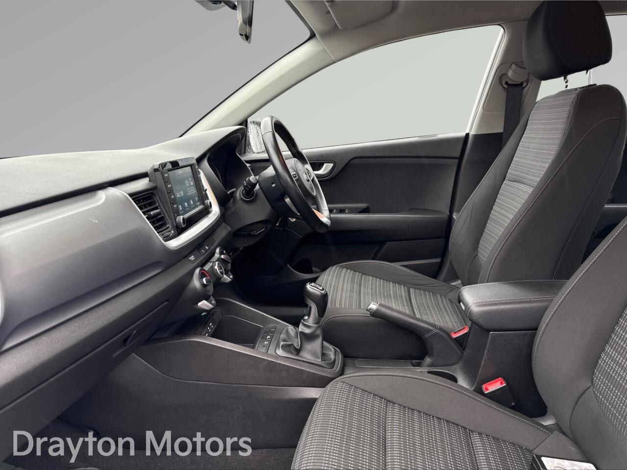 Used Kia Stonic 2019 for sale - 77598777: Photo 12