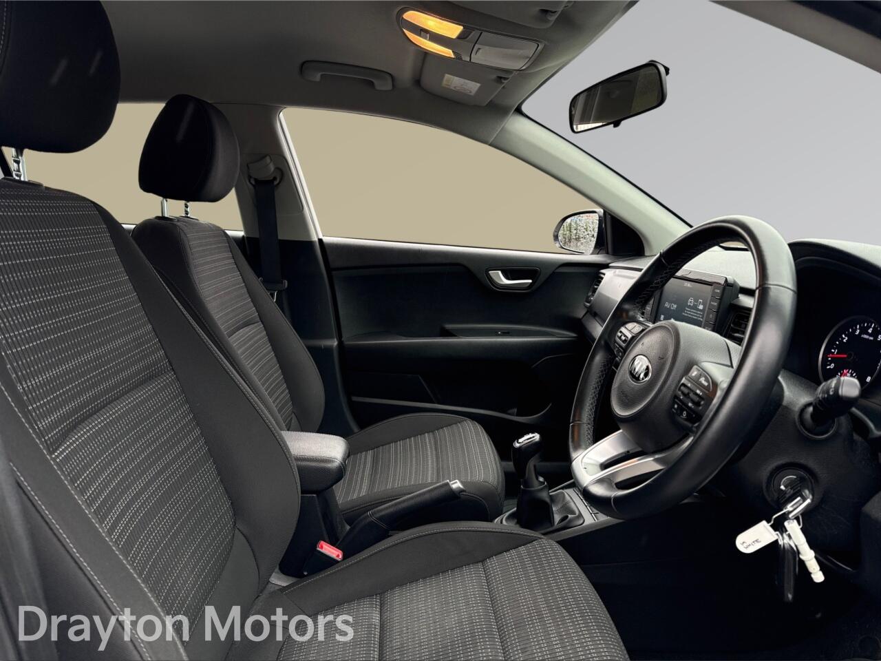 Used Kia Stonic 2019 for sale - 77598777: Photo 15