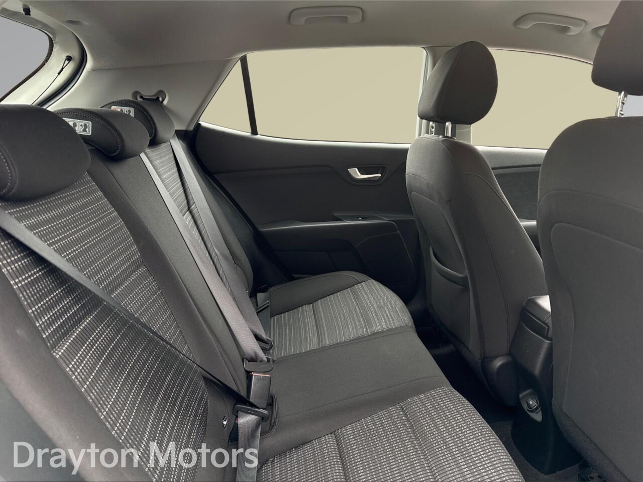 Used Kia Stonic 2019 for sale - 77598777: Photo 17