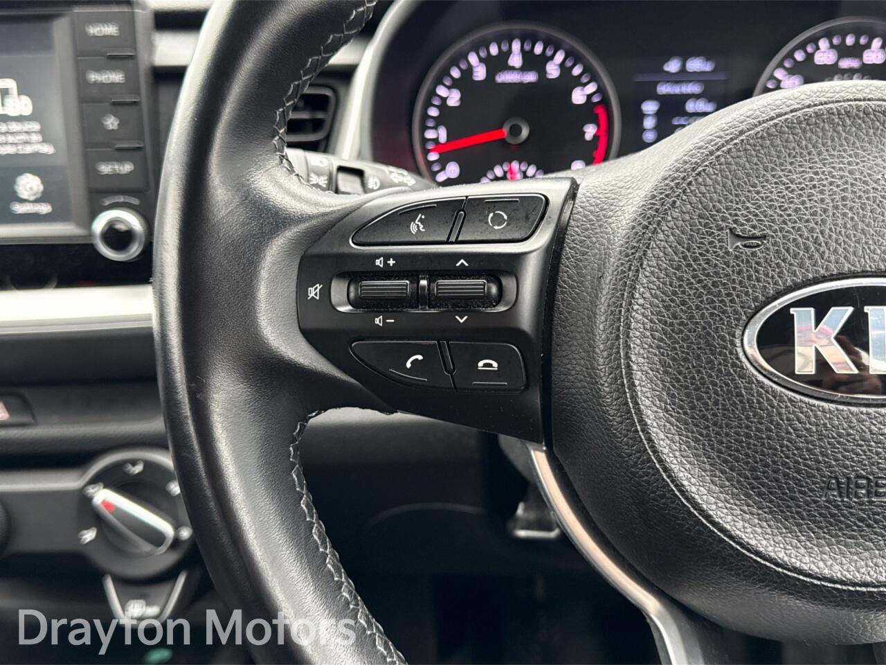 Used Kia Stonic 2019 for sale - 77598777: Photo 18