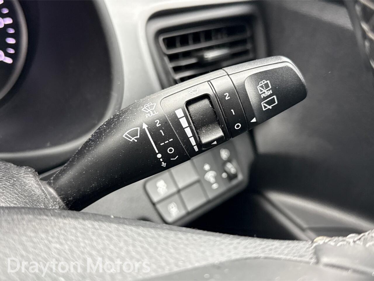 Used Kia Stonic 2019 for sale - 77598777: Photo 32