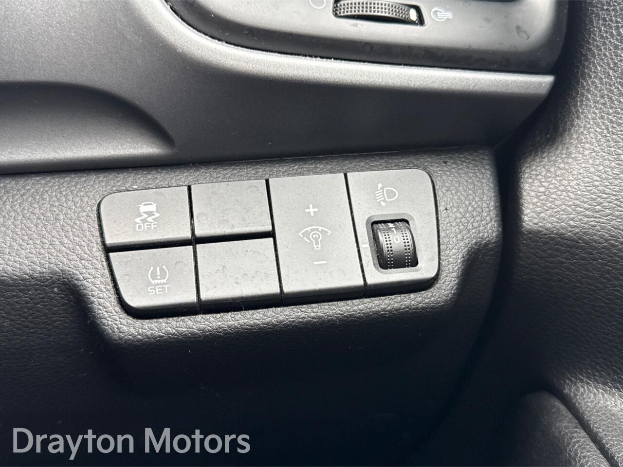 Used Kia Stonic 2019 for sale - 77598777: Photo 36