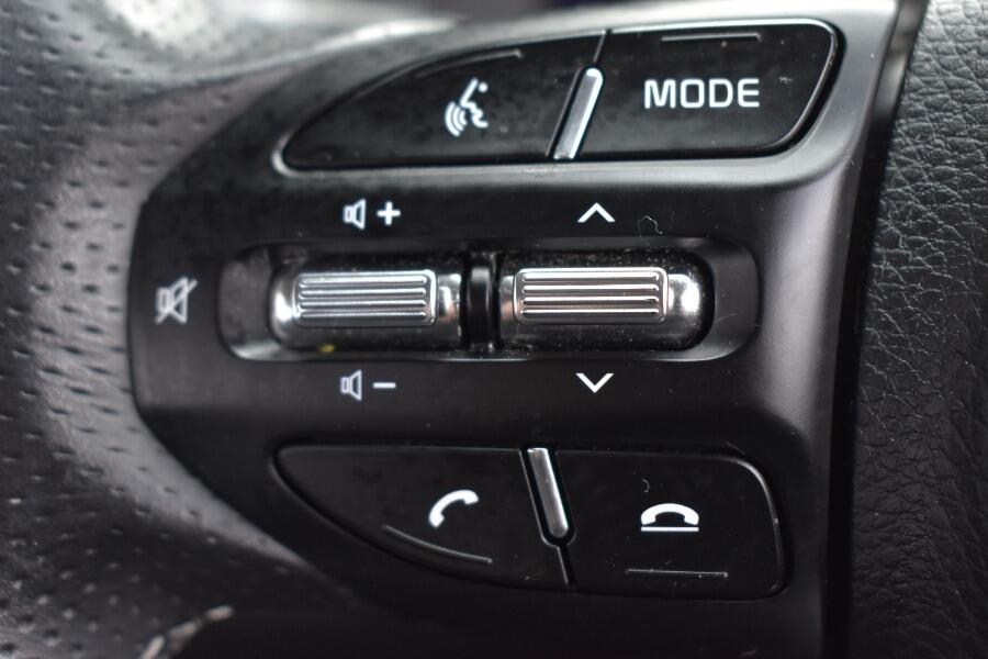 Used Kia Stonic 2024 for sale - 76765152: Photo 30