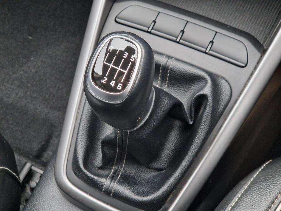 Used Kia Stonic 2024 for sale - 76765152: Photo 71