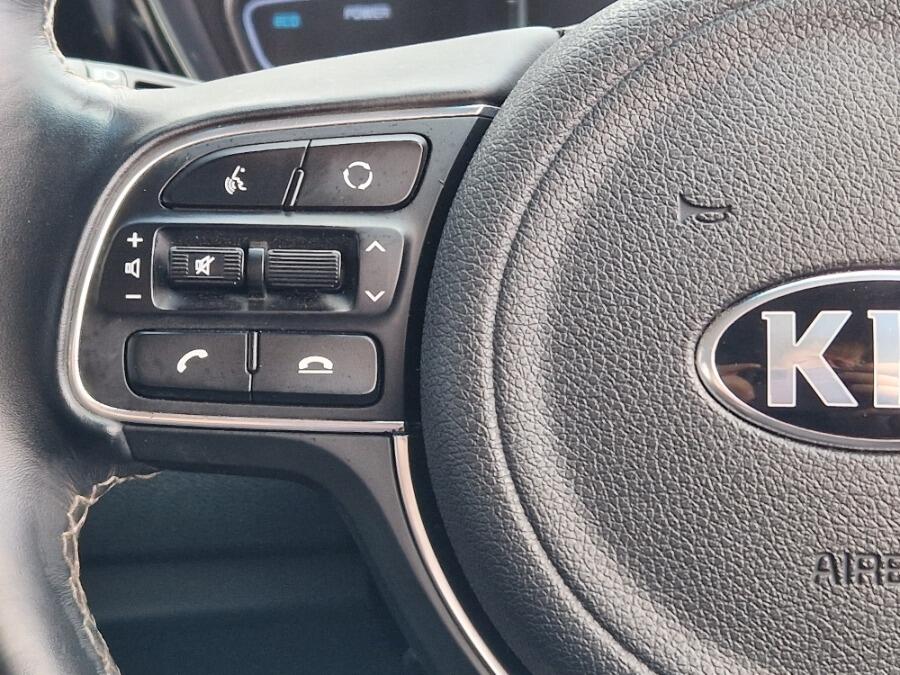 Used Kia Niro 2020 for sale - 76152310: Photo 38