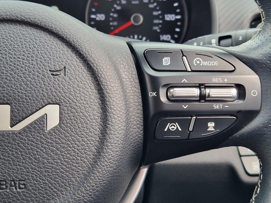 Used Kia Stonic 2022 for sale - 76109599: Photo 38