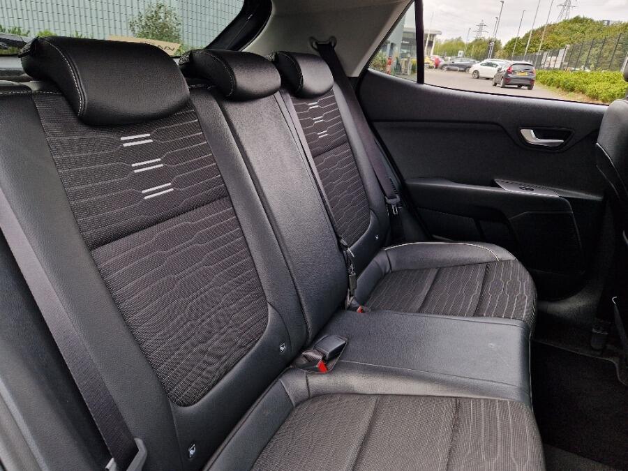 Used Kia Stonic 2022 for sale - 76109599: Photo 45