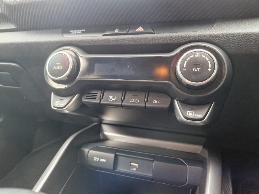 Used Kia Stonic 2022 for sale - 76109599: Photo 66