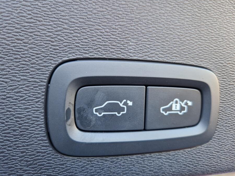 Used Volvo C40 2023 for sale - 77130828: Photo 72