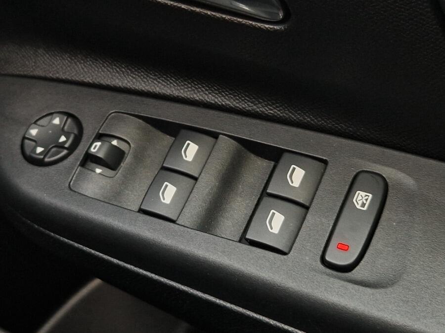 Used Vauxhall Corsa 2024 for sale - 76899520: Photo 43