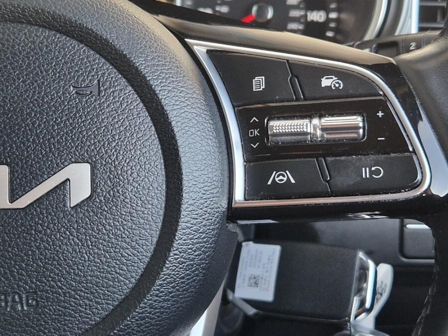 Used Kia XCeed 2023 for sale - 76059555: Photo 52