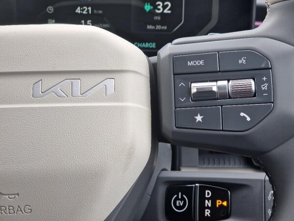Used Kia EV3 2025 for sale - 76188641: Photo 77