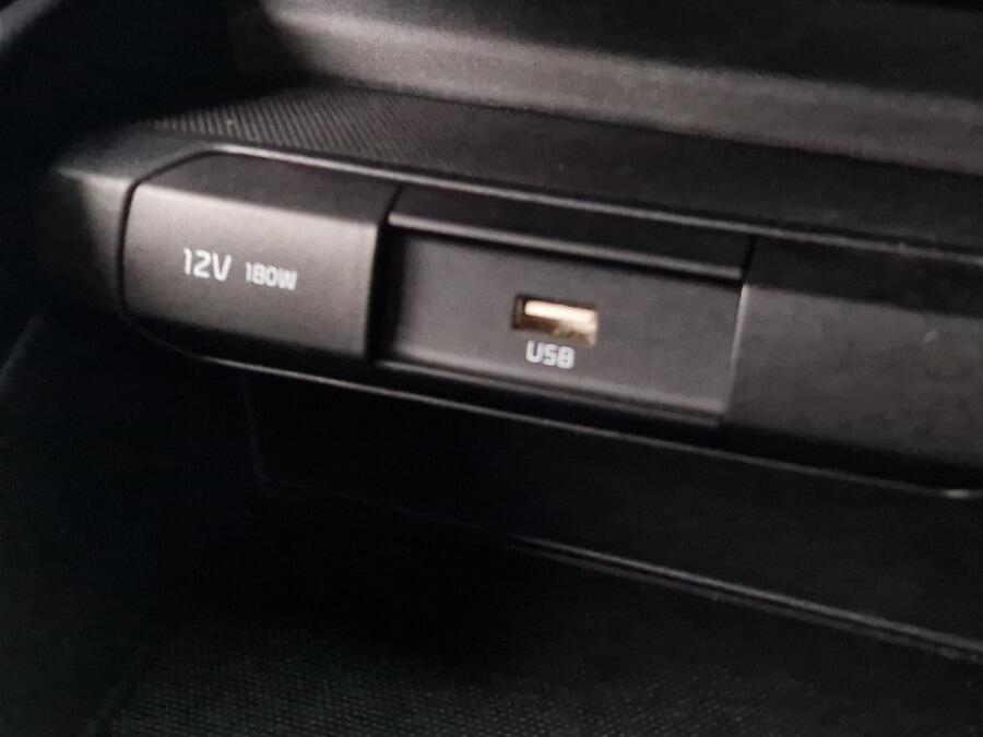 Used Kia Stonic 2022 for sale - 76371642: Photo 40