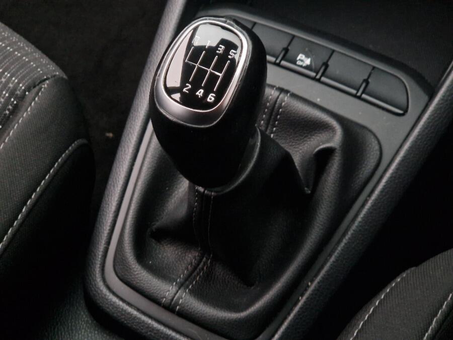 Used Kia Stonic 2022 for sale - 76371642: Photo 41