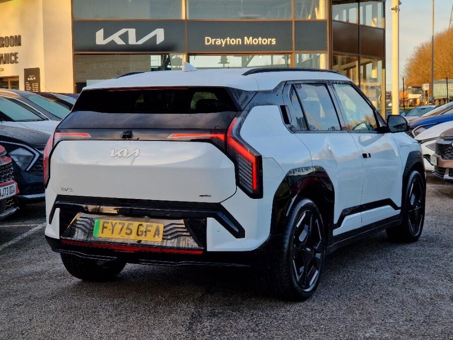 Used Kia EV3 2025 for sale - 77109324: Photo 4