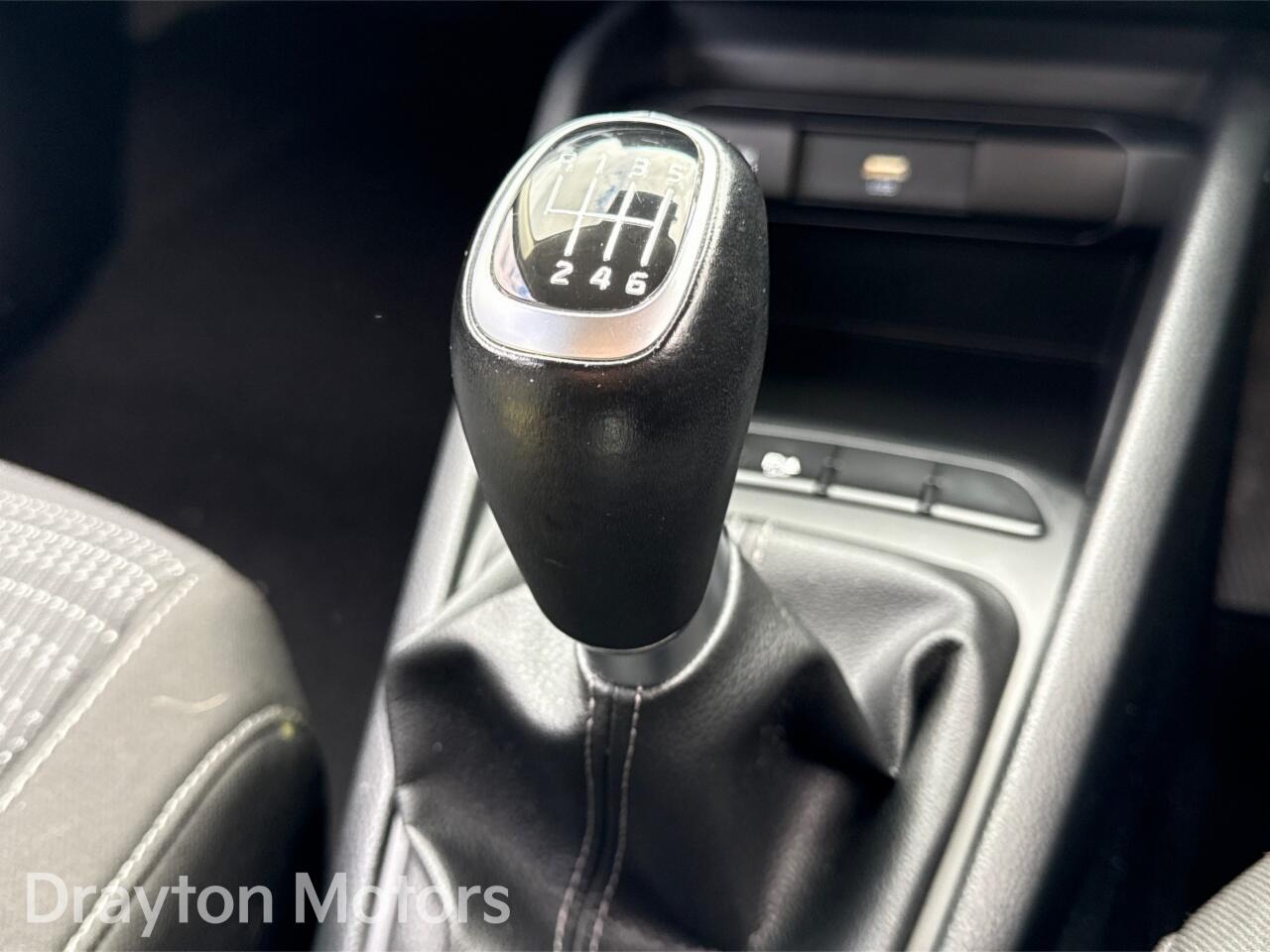 Used Kia Stonic 2022 for sale - 77824455: Photo 28