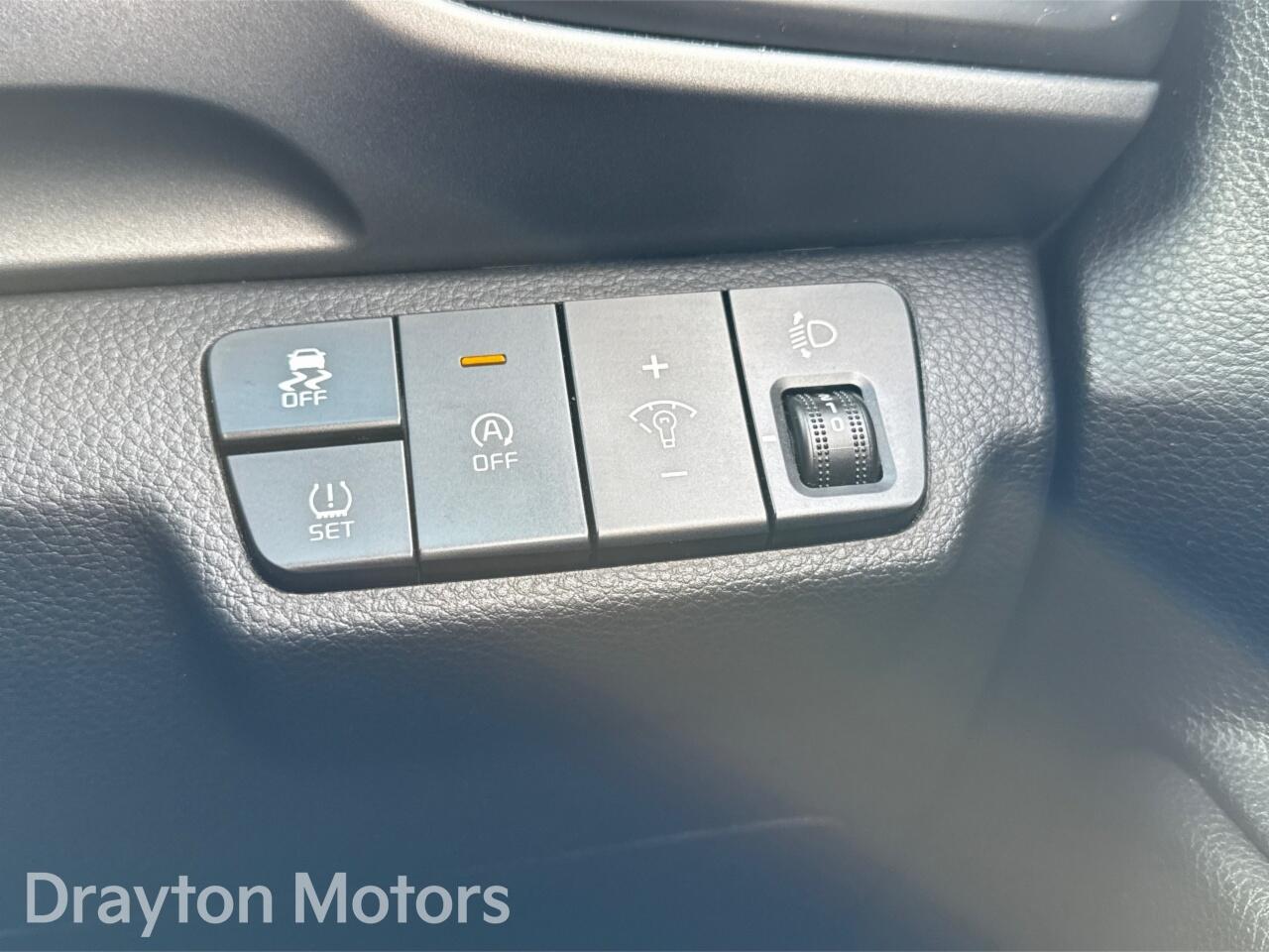 Used Kia Stonic 2022 for sale - 77824455: Photo 37