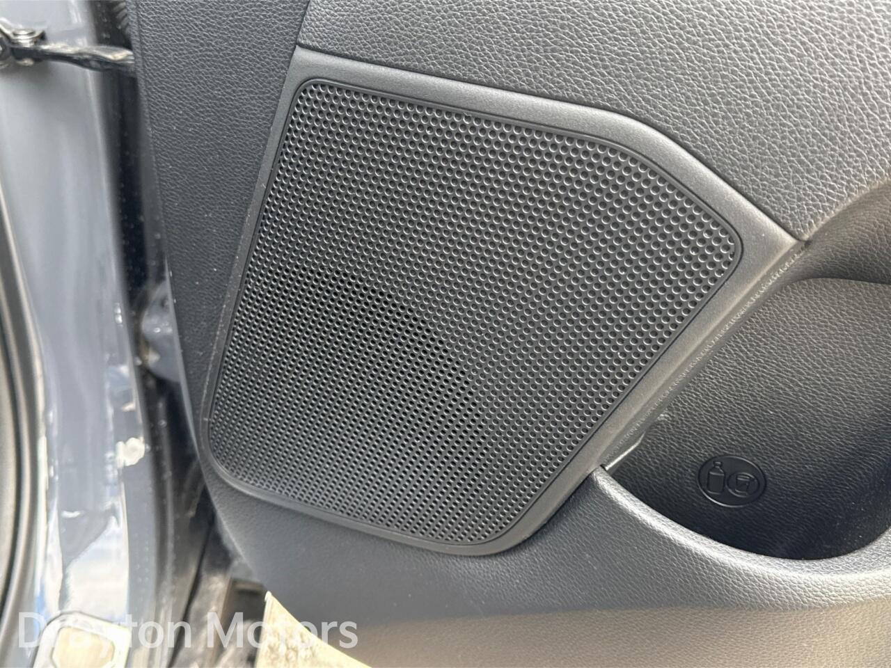 Used Kia Stonic 2022 for sale - 77824455: Photo 38