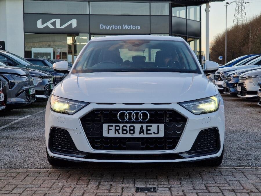 Used Audi A1 2019 for sale - 76865436: Photo 2