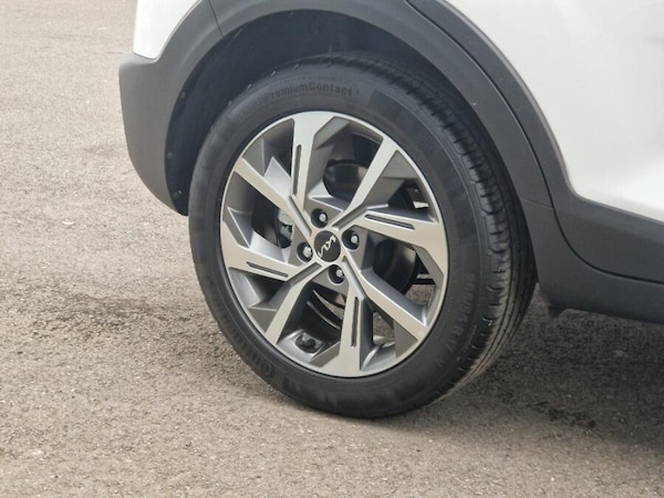 Used Kia Stonic 2024 for sale - 76227069: Photo 21