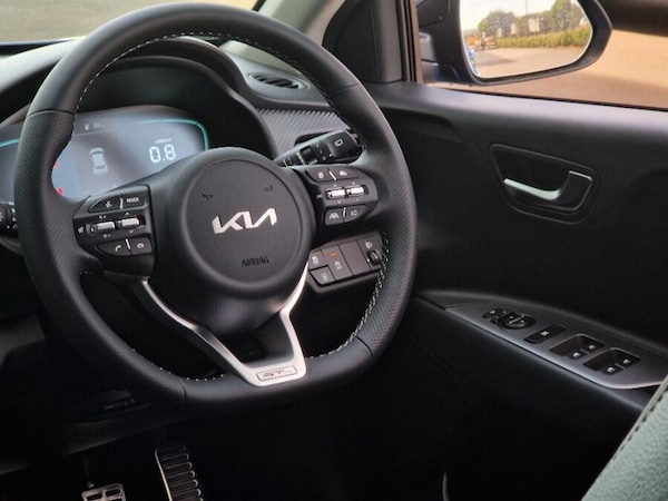 Used Kia Stonic 2024 for sale - 76227069: Photo 25