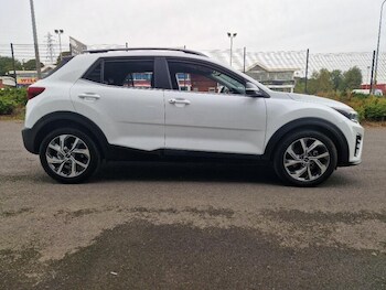 Used Kia Stonic 2024 for sale - 76227069: Photo 4