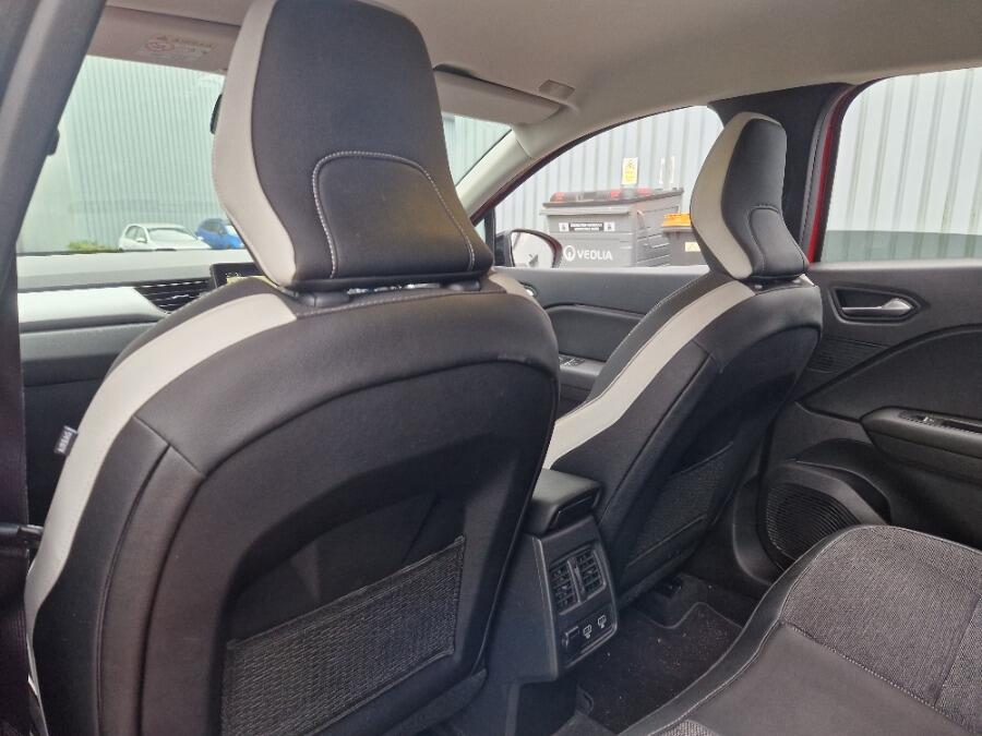 Used Renault Captur 2021 for sale - 76247105: Photo 26